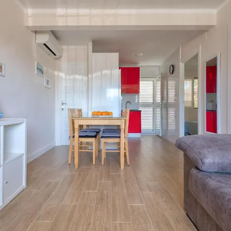 Albaranas By Interhome Denia